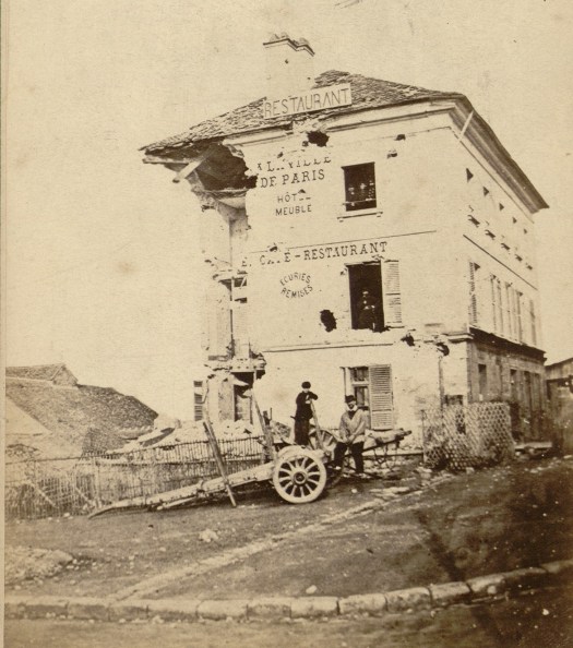 Hôtel du Parlementaire (A la Ville de Paris) bombardé 1871
