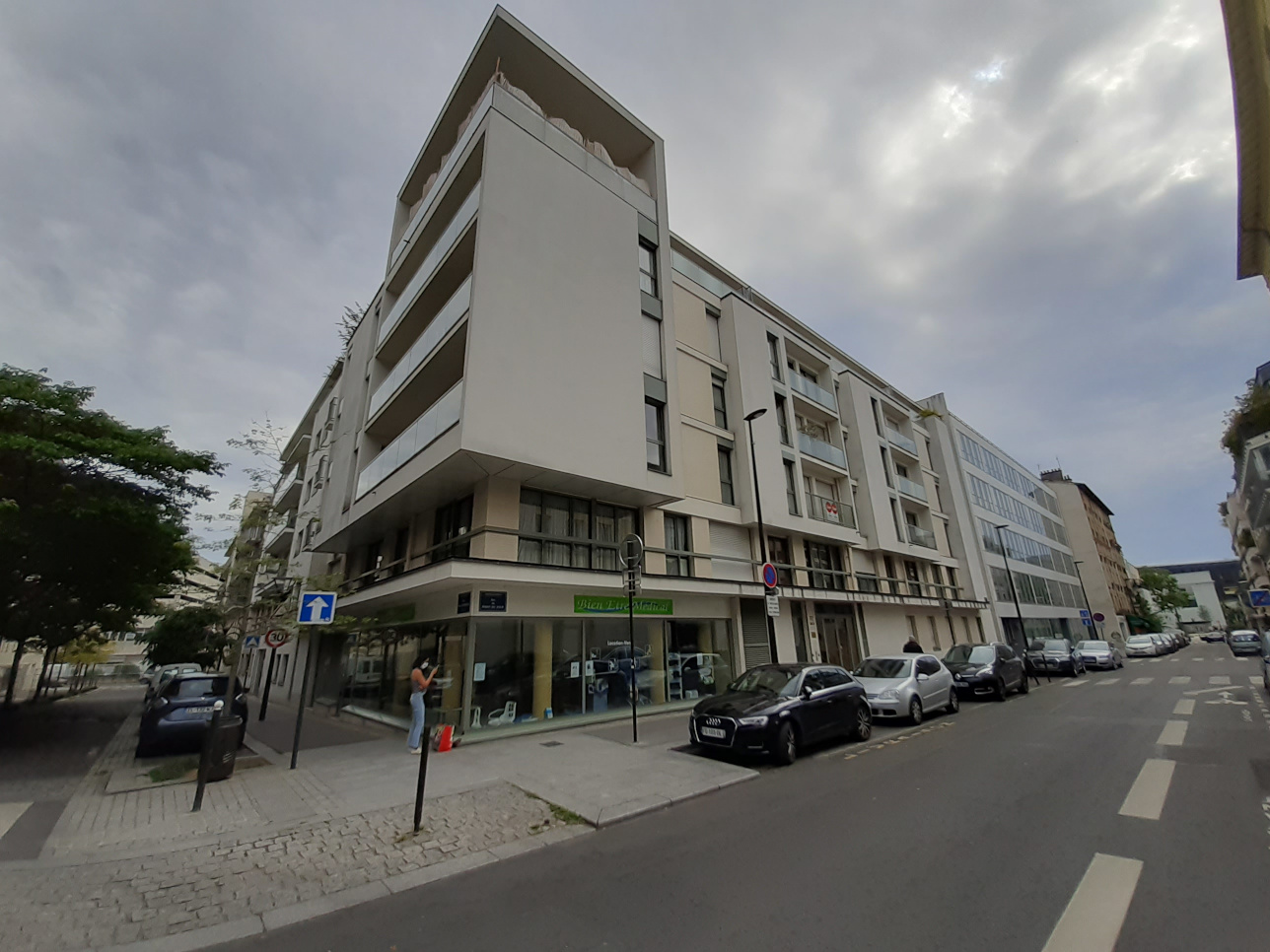 117quater et 119 rue du Point-du-Jour & Berberova