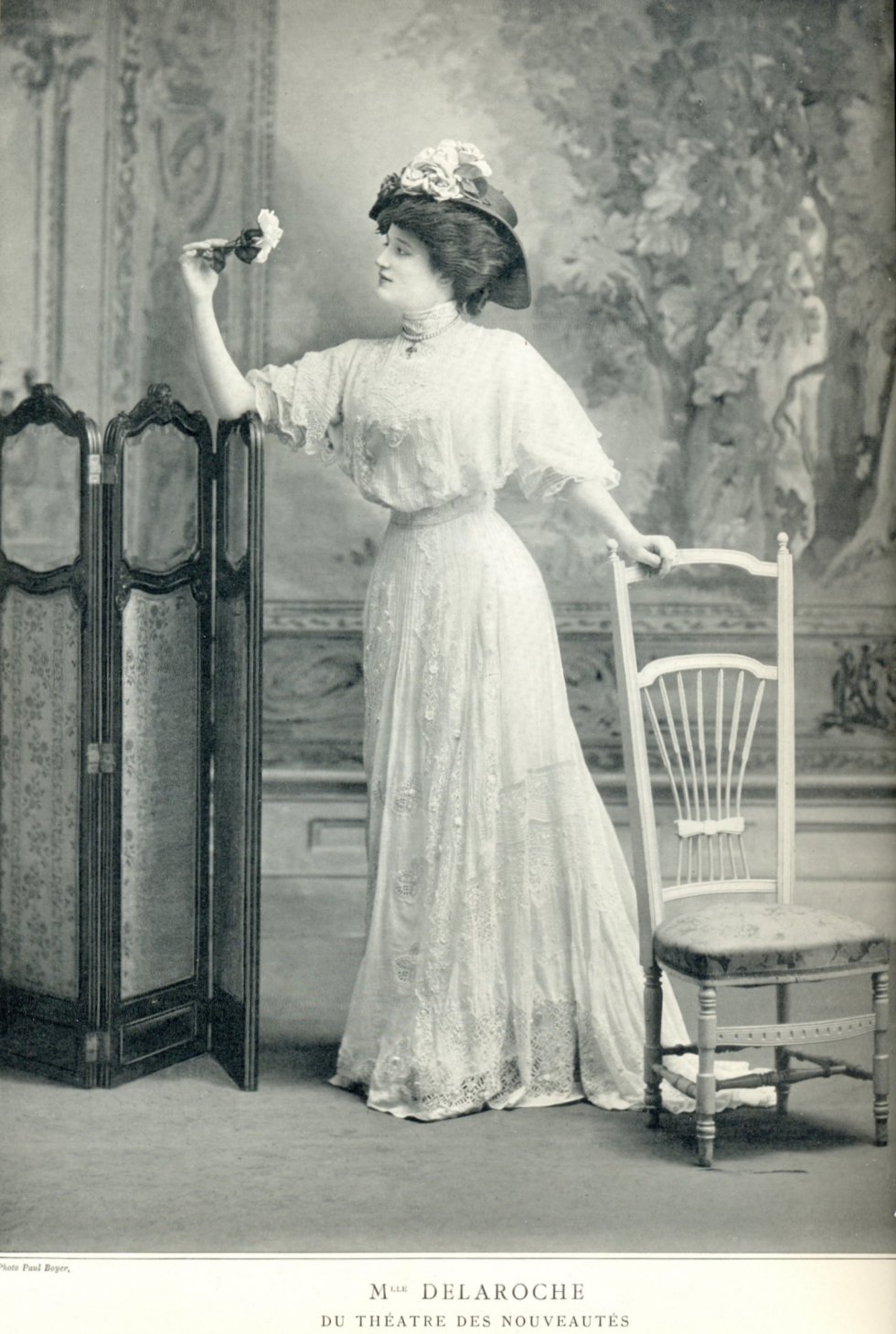 Mme Delaroche du théatre des nouveautés