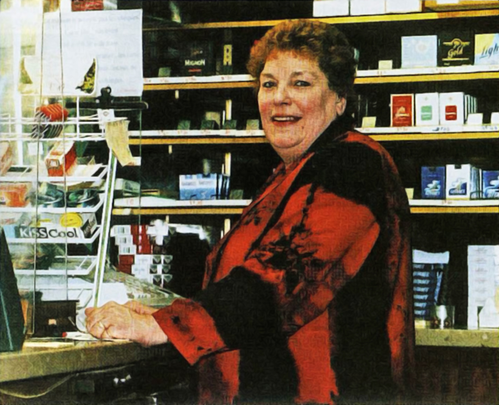 Jacqueline, à la caisse du tabac le Central en 2002