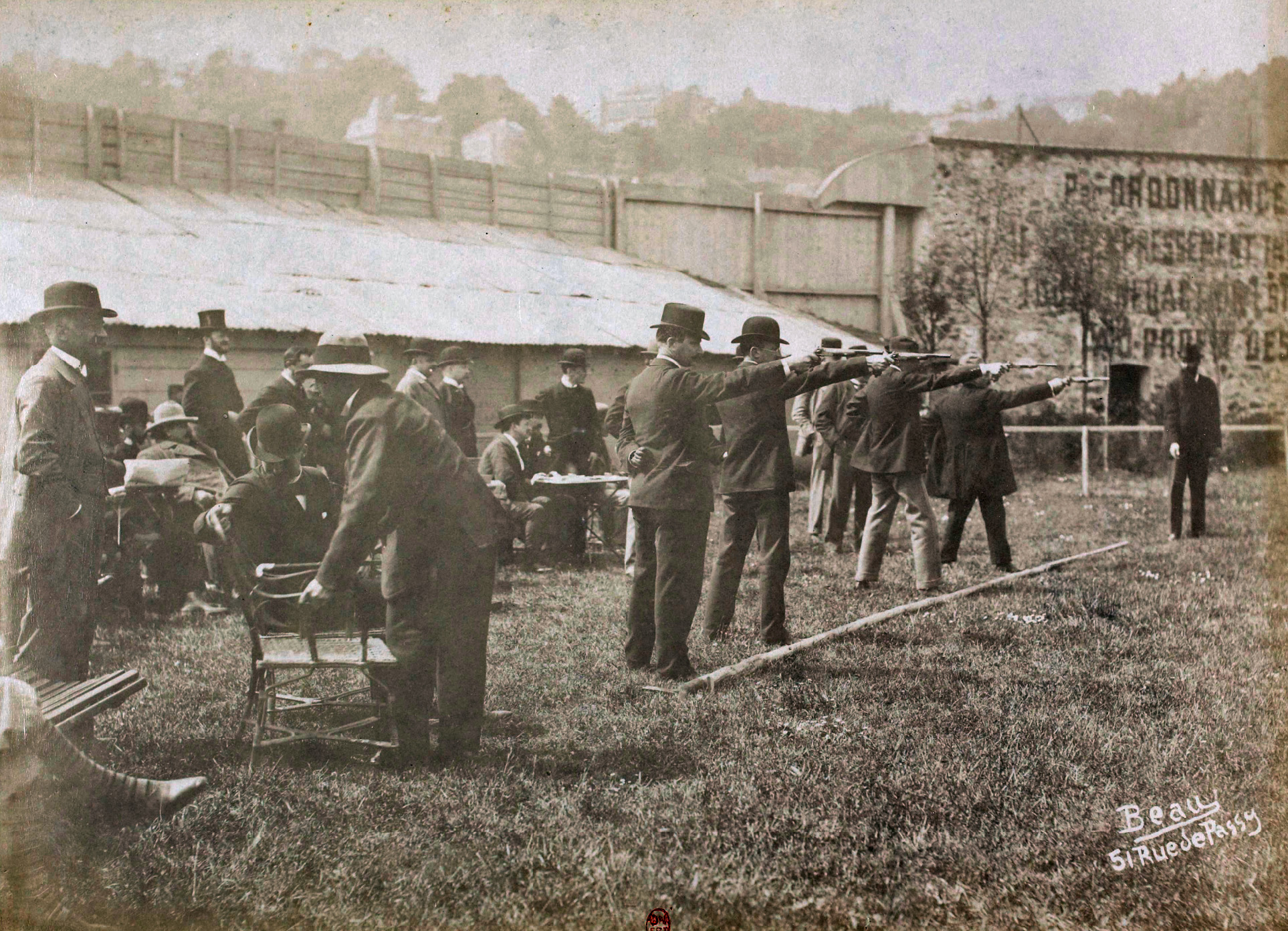 Tir de duel-Au commandement_BNF