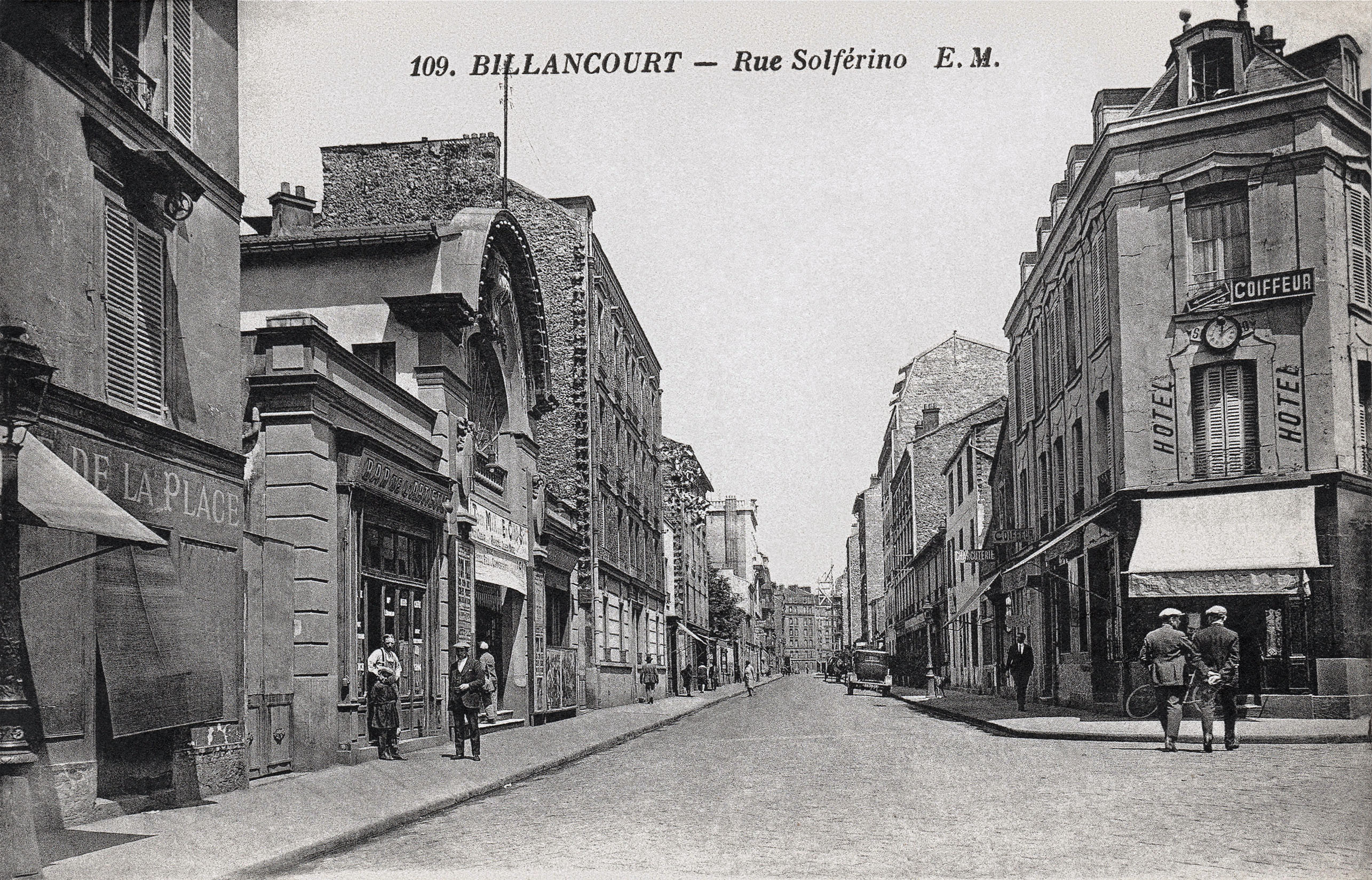 Rue Solferino artistic palace Steve Legere