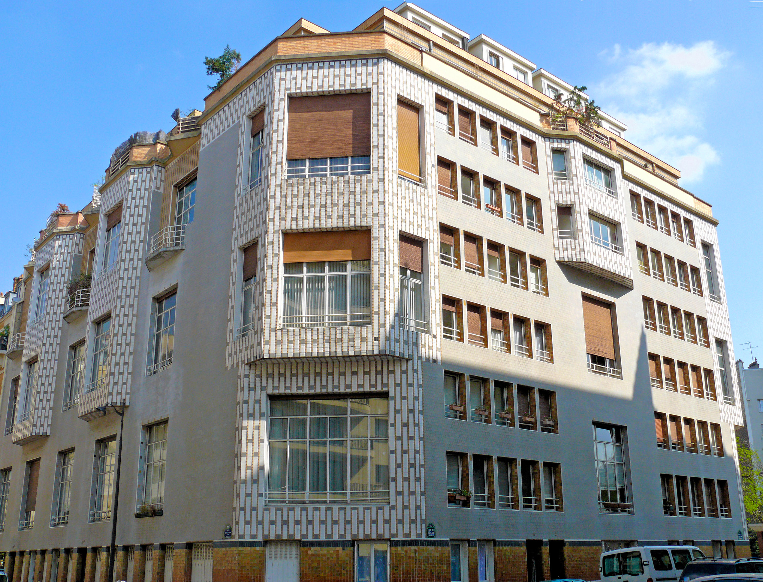 Studio Building, 65 rue Jean de La Fontaine 75016