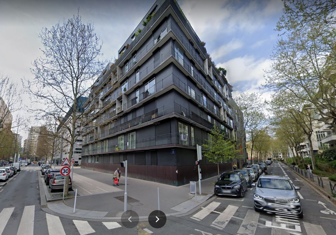 l'angle des rues Yves Kermen et Emile Zola en 2022
