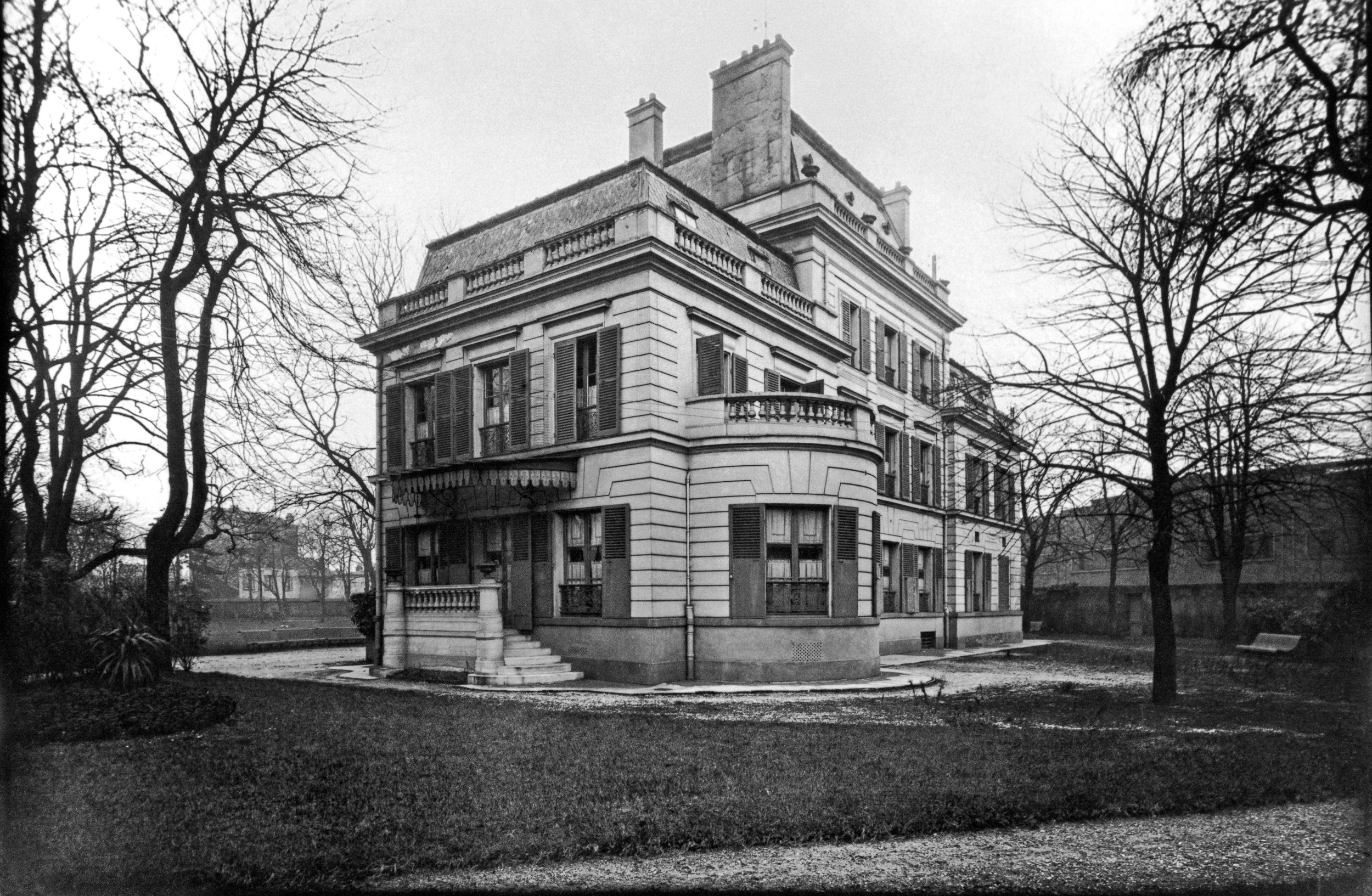 Rue du Cours n°30 Villa Fountaine Cercle façade arrière vers 1920 RH