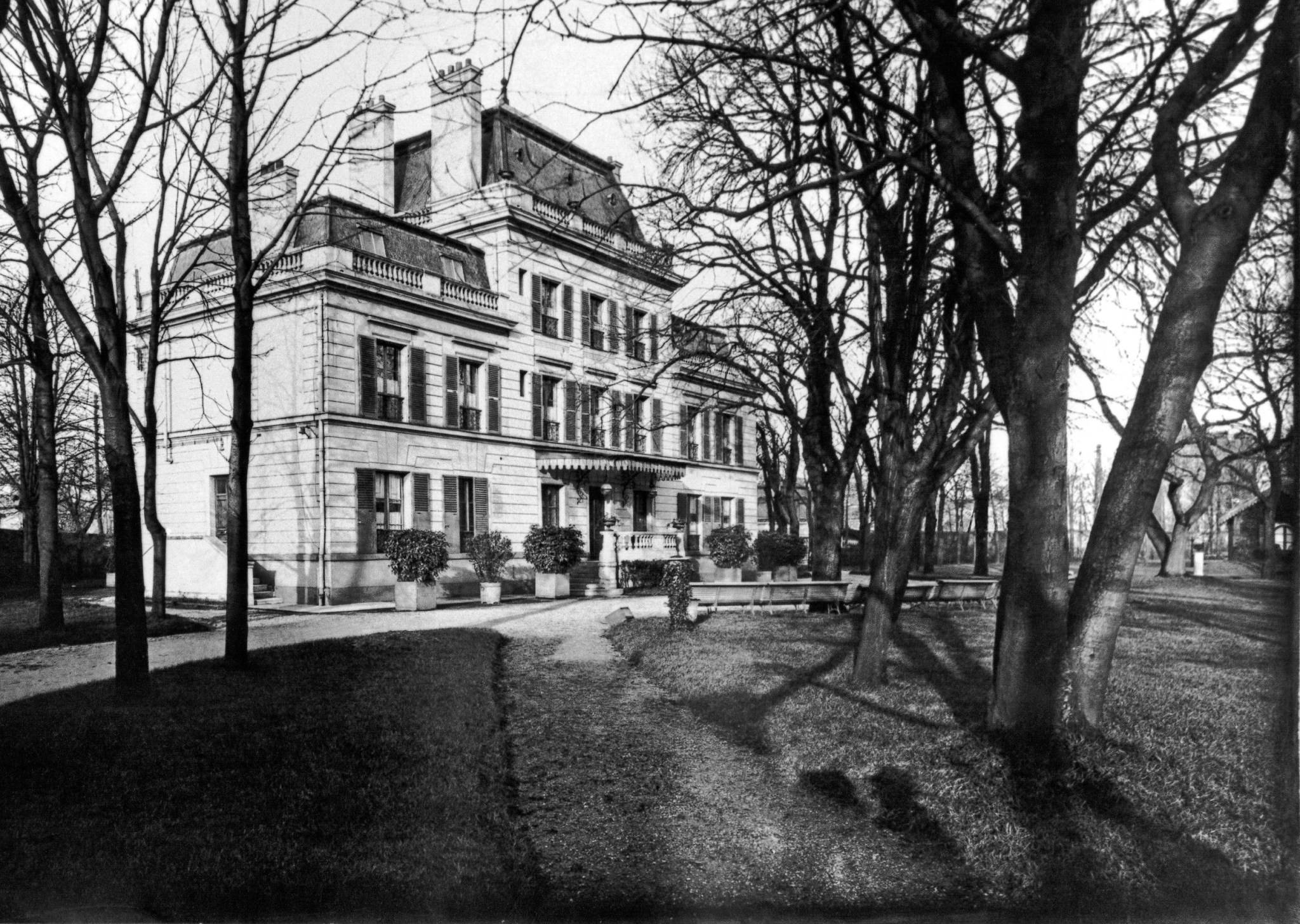 Rue du Cours n°30 Villa Fountaine Cercle façade avant vers 1920 RH