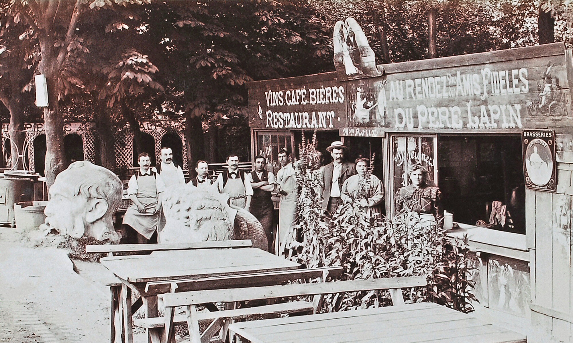 Façade du Cabaret du "Père Lapin" à la porte de Billancourt,