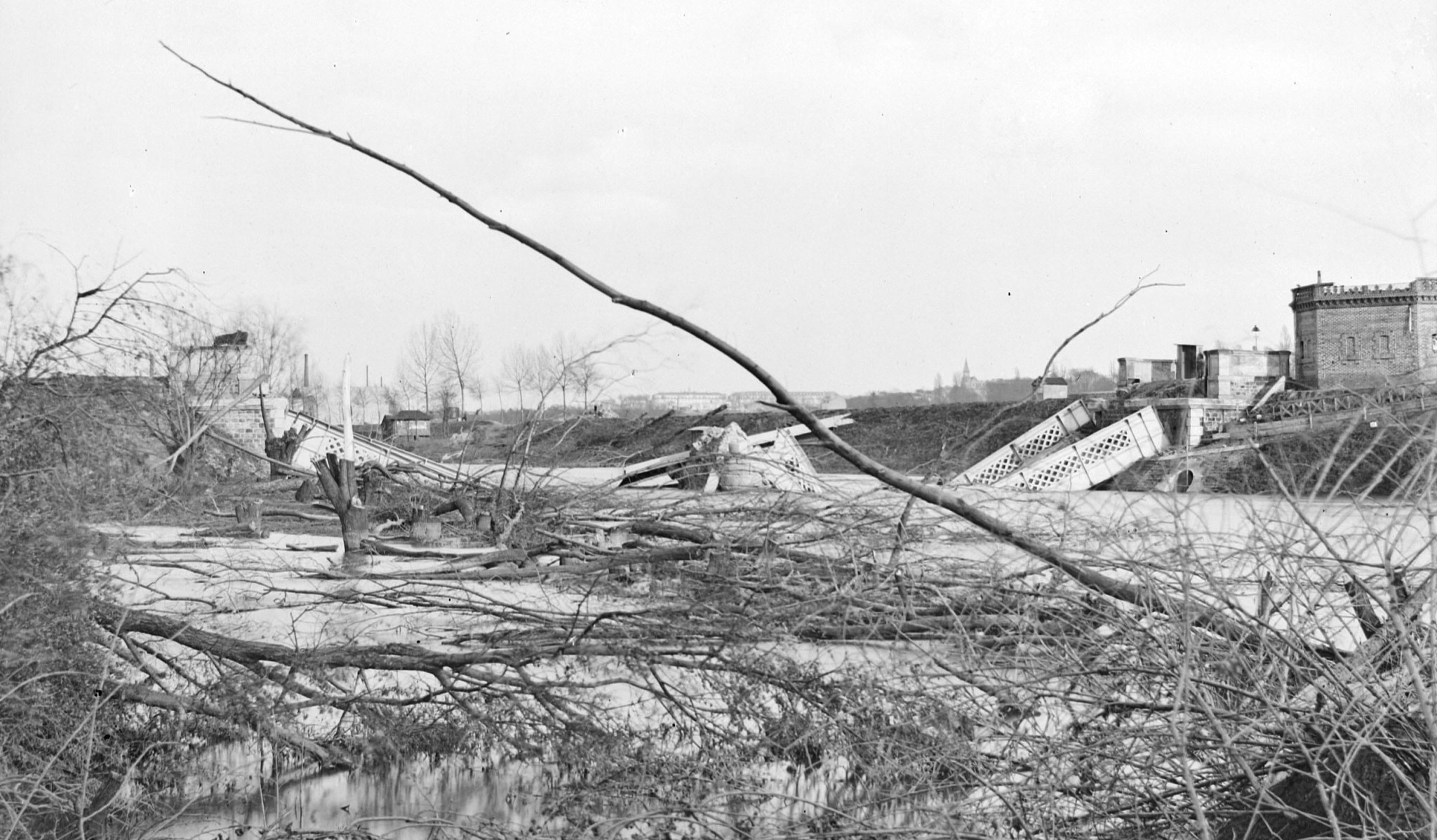 Petit bras obstrué par la défense Blancard 1871