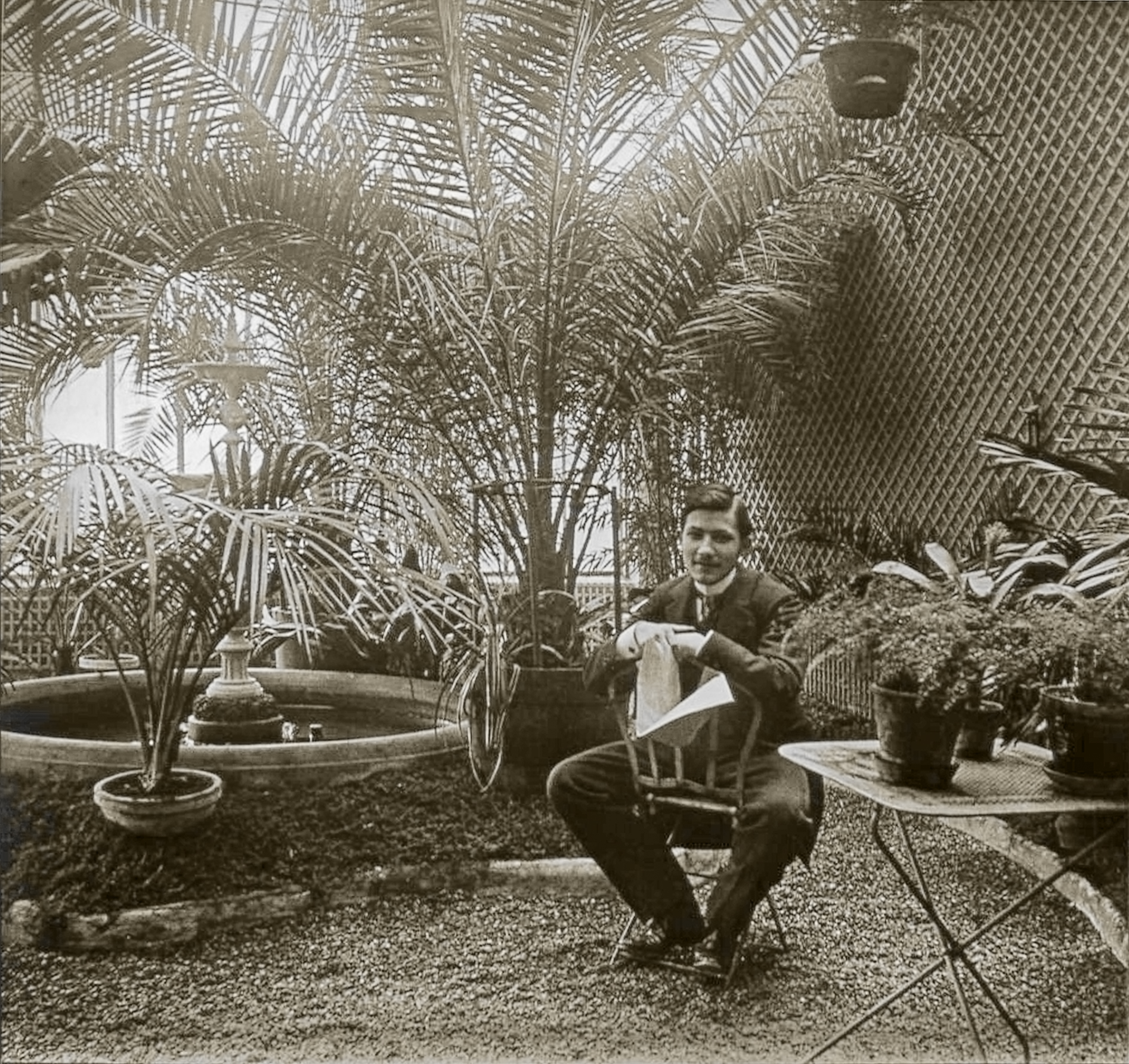 525b Billancourt Auguste 1897 jardin d'hiver-opti (1) - Copie