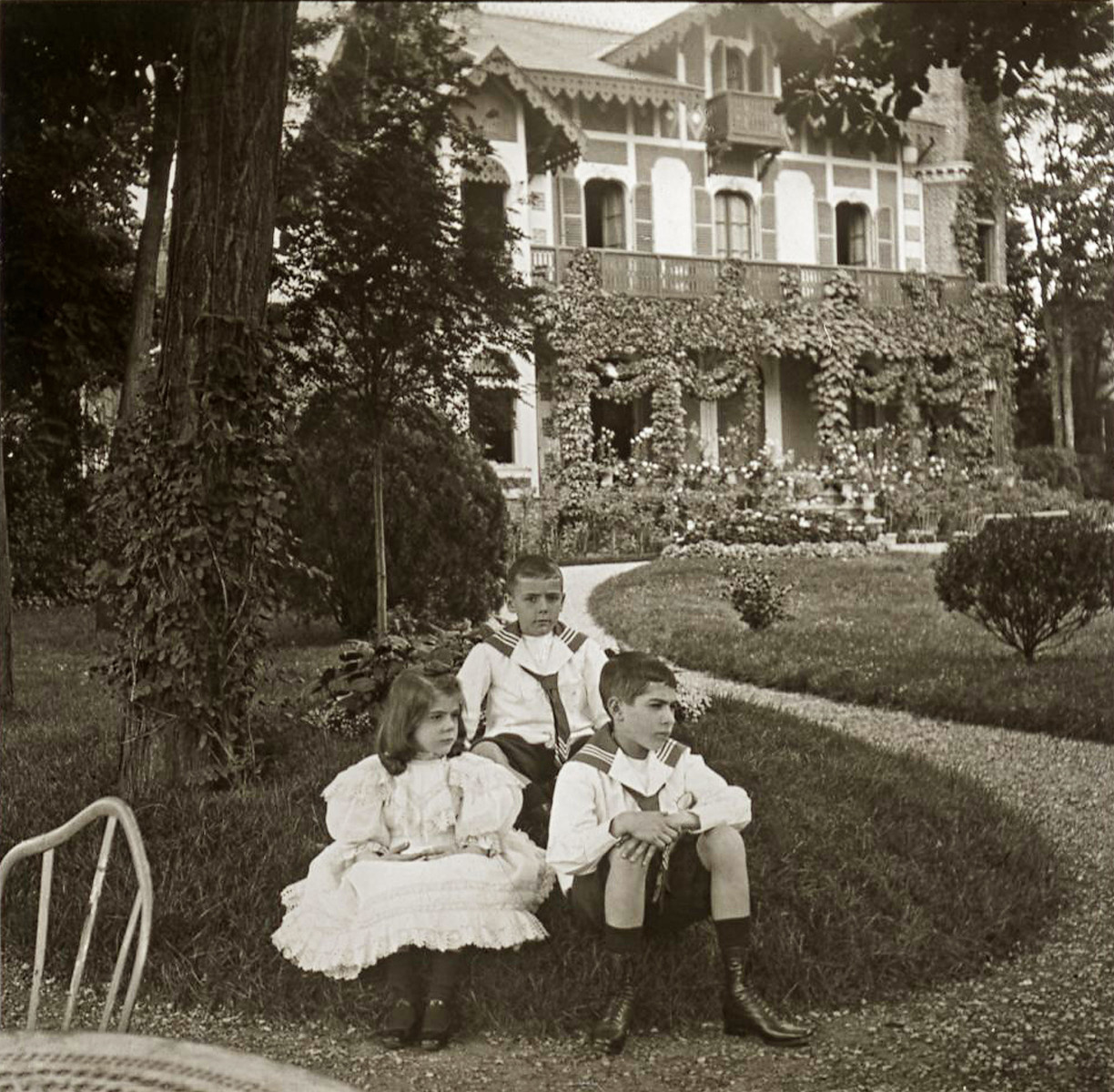 558b juillet 1898 jardin et façade entete