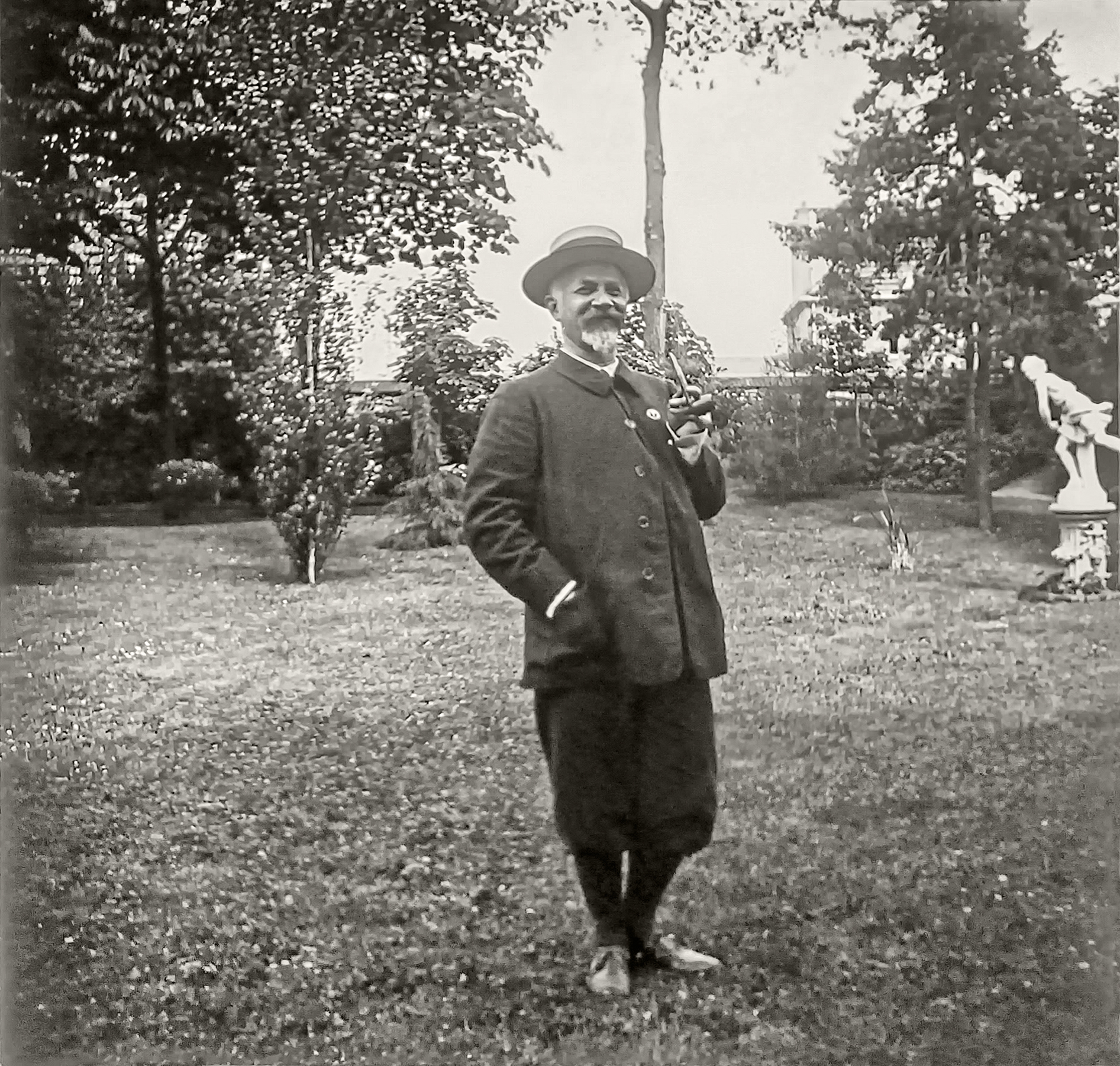 560b M Louis Boucher mai 1898-opti