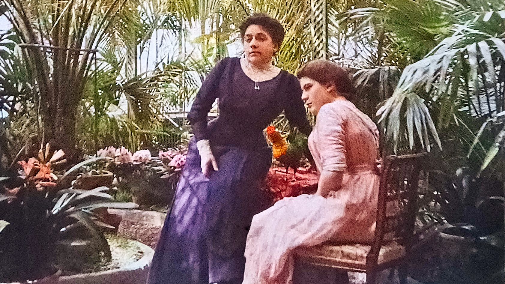 Couleur17b Mme Louis Boucher et Emilie Boucher b 1910-opti