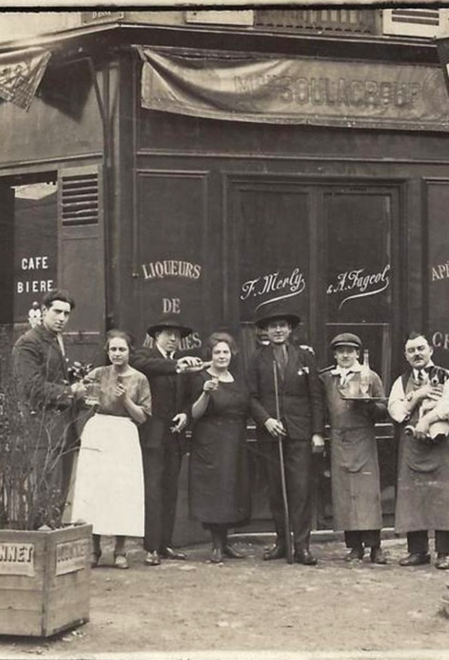 Un café à Billancourt