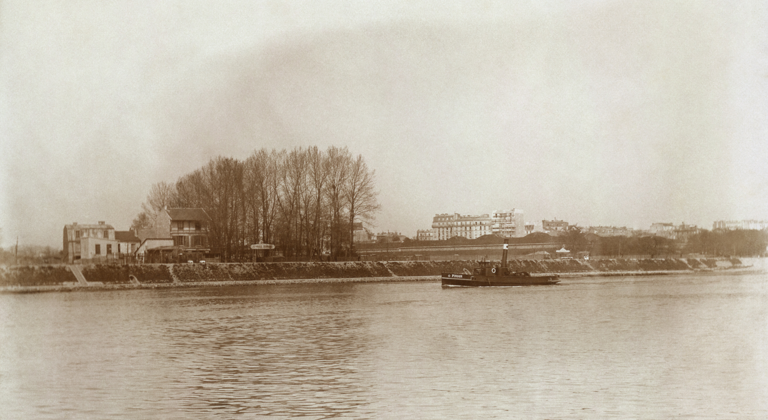 05 Quai du Point du Jour-Gymnase Bonnaire_vers 1880