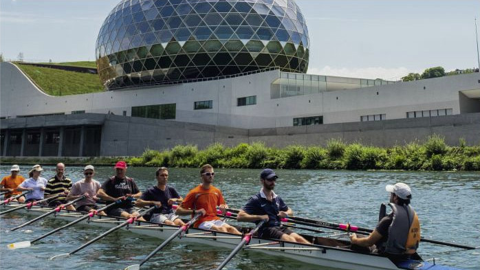 aviron devant l'île Seguin