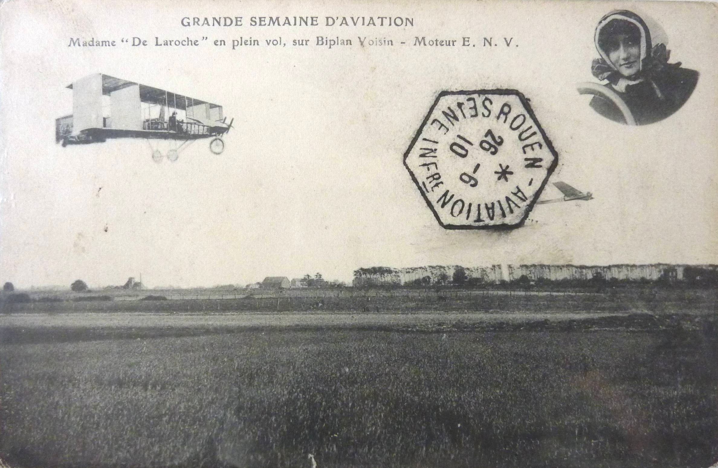 12-Rouen-grande semaine de l'aviation-1910-Mme de Laroche sur biplan Voisin