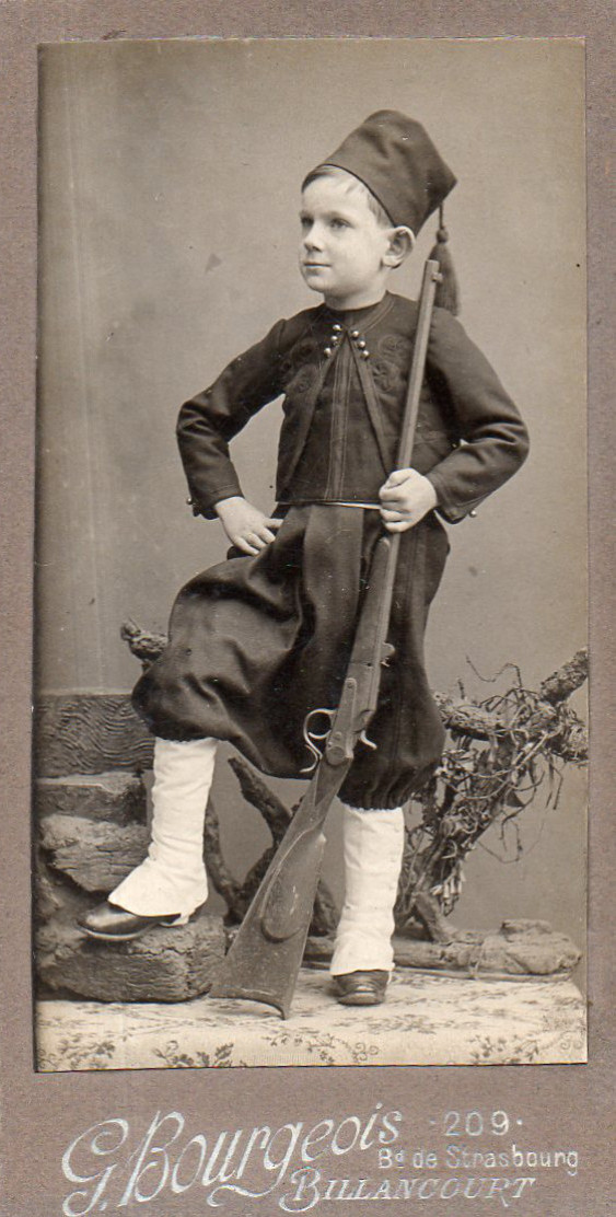 Bourgeois-209 Bd JJ - 2