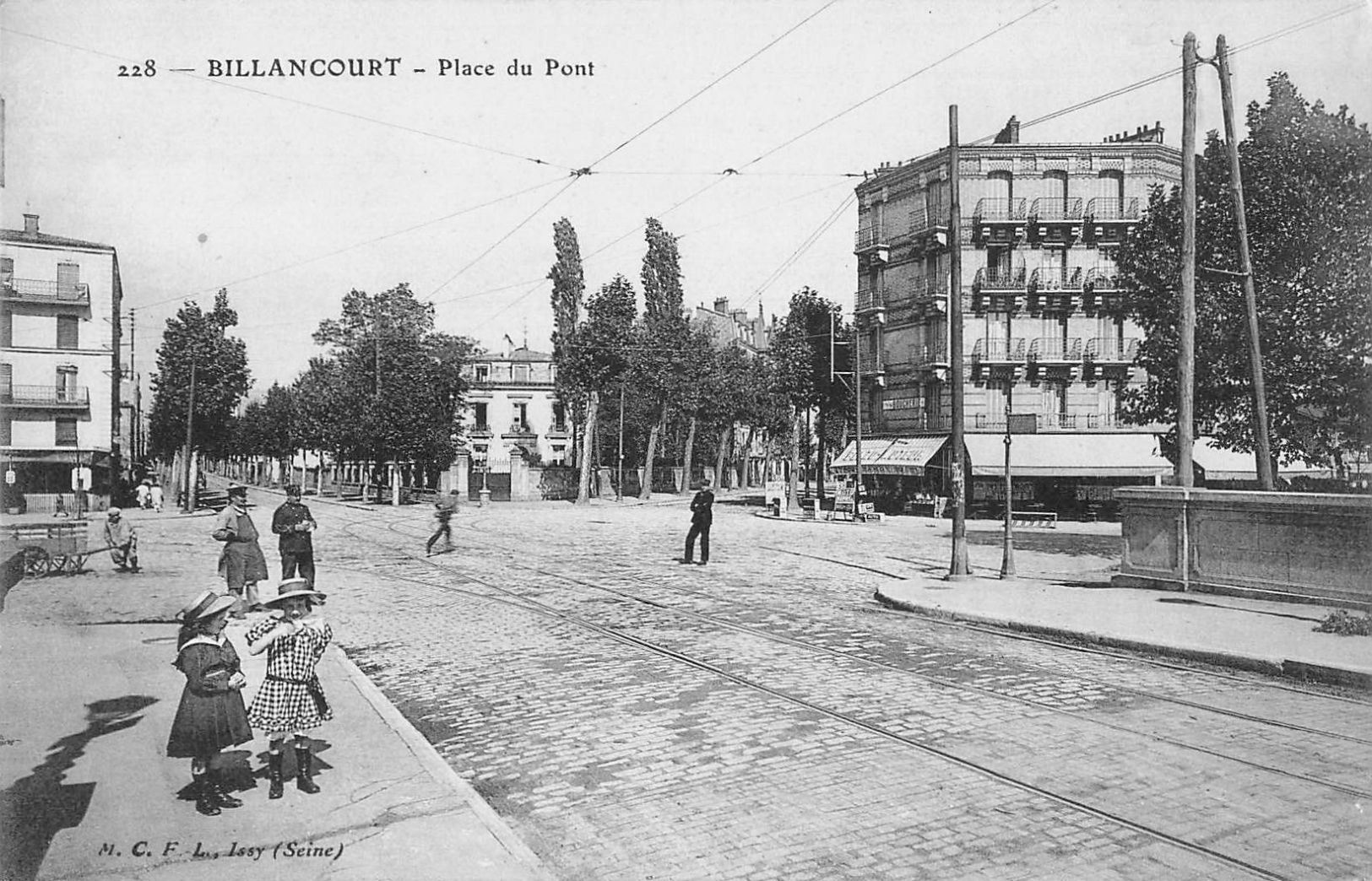 Pont de Billancourt et rond point