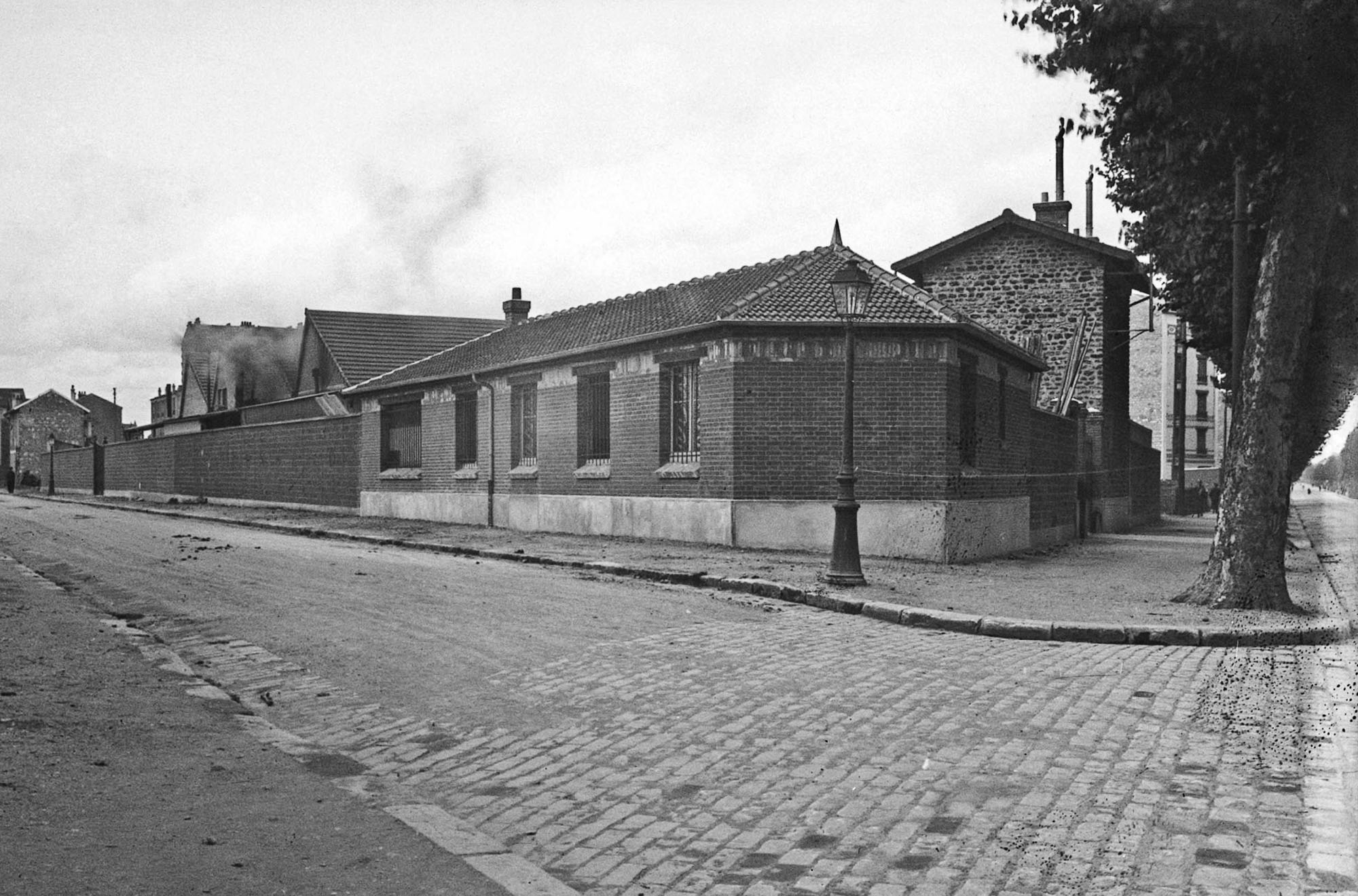 Usine Salmson, av des Moulineaux-1912_agence Roll_BNF