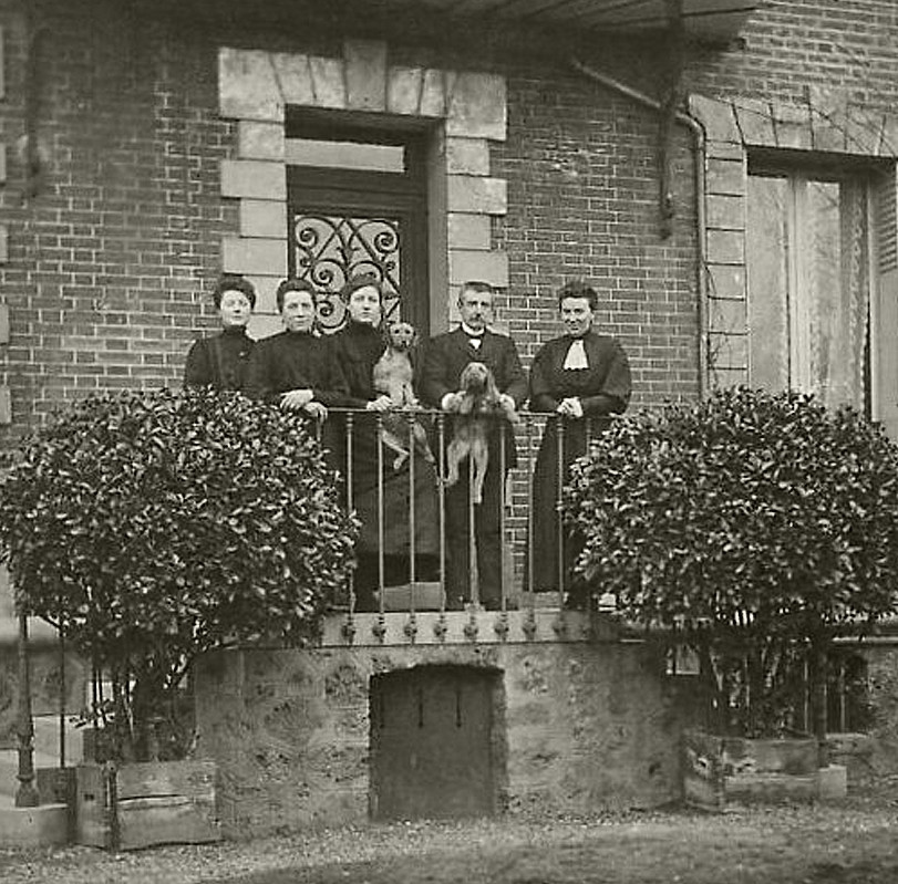 Famille Senoe Rue du Hameau,6_recto